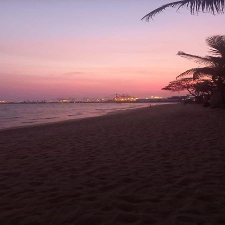 Cocobeach-Hotel Lome Bagian luar foto
