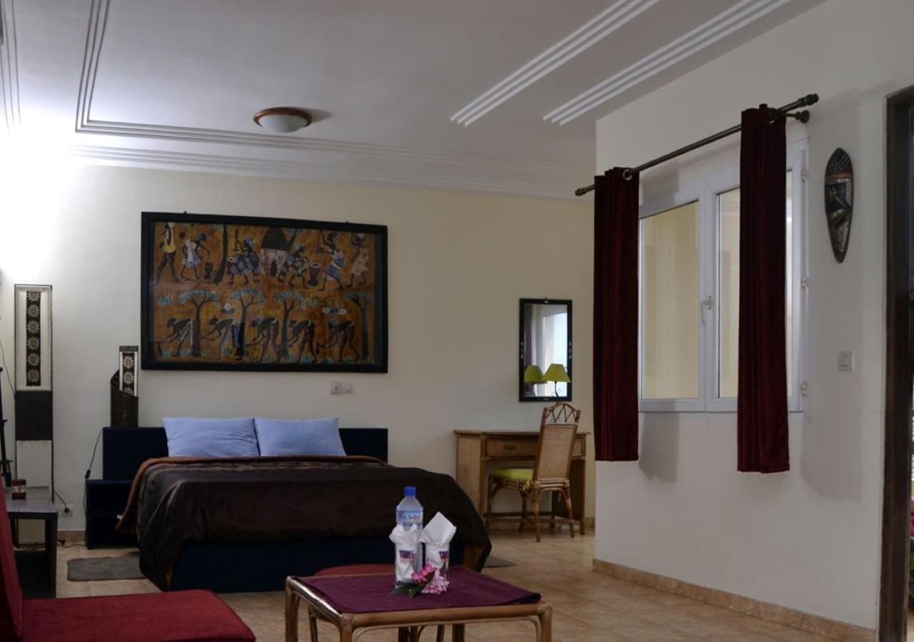 Cocobeach-Hotel Lome Bagian luar foto