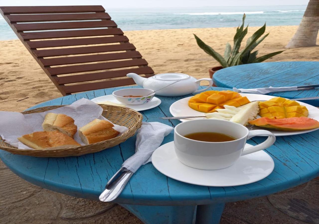 Cocobeach-Hotel Lome Bagian luar foto