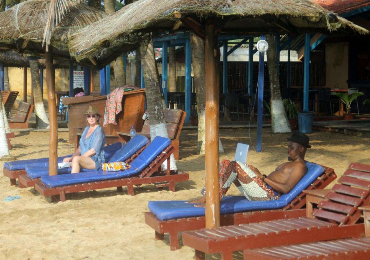 Cocobeach-Hotel Lome Bagian luar foto